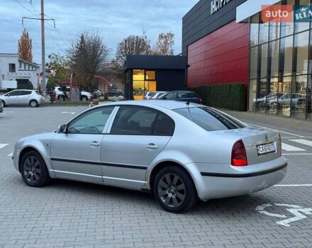 Шкода Суперб 2005 у Вінниці на Automoto.ua Сірий Шкода Суперб, об'ємом двигуна 1.9 л та пробігом 282 тис. км за 4550 $, фото 14 на Automoto.ua