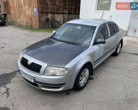 Серый Шкода Суперб, объемом двигателя 1.79 л и пробегом 301 тыс. км за 3999 $, фото 9 на Automoto.ua