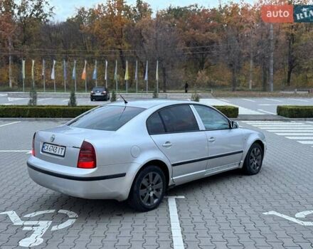 Шкода Суперб 2005 у Вінниці на Automoto.ua Сірий Шкода Суперб, об'ємом двигуна 1.9 л та пробігом 282 тис. км за 4550 $, фото 13 на Automoto.ua