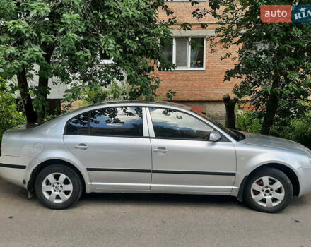 Сірий Шкода Суперб, об'ємом двигуна 1.78 л та пробігом 270 тис. км за 6000 $, фото 1 на Automoto.ua