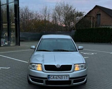 Шкода Суперб 2005 у Вінниці на Automoto.ua Сірий Шкода Суперб, об'ємом двигуна 1.9 л та пробігом 282 тис. км за 4550 $, фото 12 на Automoto.ua