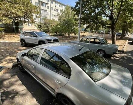 Серый Шкода Суперб, объемом двигателя 1.78 л и пробегом 261 тыс. км за 4900 $, фото 7 на Automoto.ua