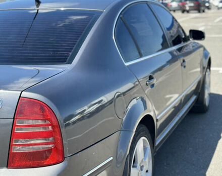 Серый Шкода Суперб, объемом двигателя 1.9 л и пробегом 345 тыс. км за 8500 $, фото 4 на Automoto.ua