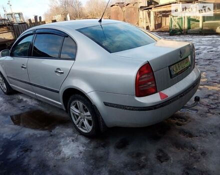 Серый Шкода Суперб, объемом двигателя 1.8 л и пробегом 281 тыс. км за 3800 $, фото 3 на Automoto.ua