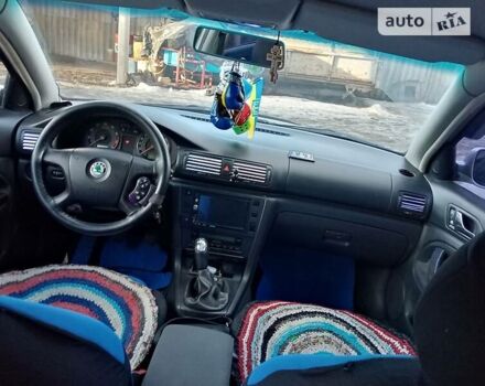 Серый Шкода Суперб, объемом двигателя 1.8 л и пробегом 281 тыс. км за 3800 $, фото 9 на Automoto.ua