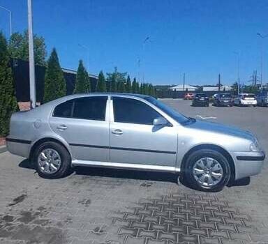 Сірий Шкода Суперб, об'ємом двигуна 1.6 л та пробігом 244 тис. км за 4400 $, фото 1 на Automoto.ua