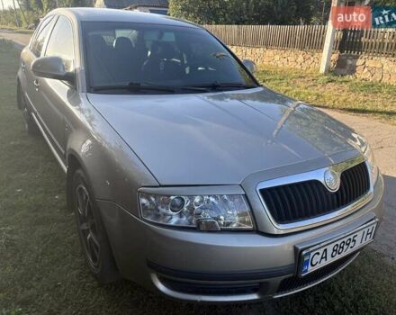 Серый Шкода Суперб, объемом двигателя 1.8 л и пробегом 256 тыс. км за 5200 $, фото 4 на Automoto.ua