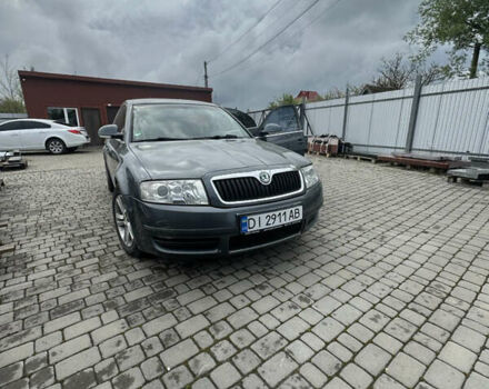 Сірий Шкода Суперб, об'ємом двигуна 2.5 л та пробігом 330 тис. км за 5300 $, фото 1 на Automoto.ua
