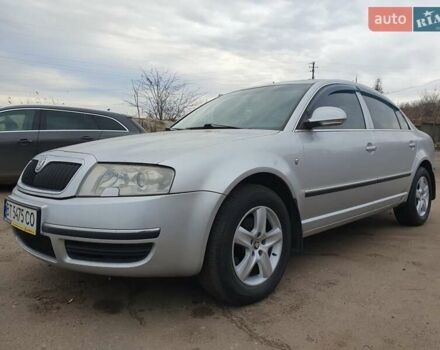 Серый Шкода Суперб, объемом двигателя 1.8 л и пробегом 168 тыс. км за 6100 $, фото 1 на Automoto.ua