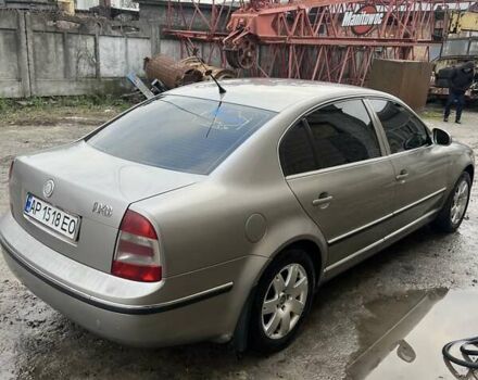 Серый Шкода Суперб, объемом двигателя 2 л и пробегом 245 тыс. км за 5600 $, фото 7 на Automoto.ua