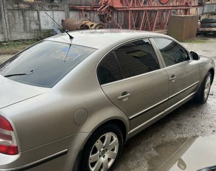 Серый Шкода Суперб, объемом двигателя 2 л и пробегом 245 тыс. км за 5600 $, фото 5 на Automoto.ua