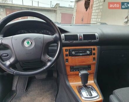 Серый Шкода Суперб, объемом двигателя 1.8 л и пробегом 168 тыс. км за 6100 $, фото 6 на Automoto.ua