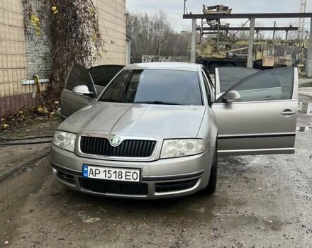 Серый Шкода Суперб, объемом двигателя 2 л и пробегом 245 тыс. км за 5600 $, фото 1 на Automoto.ua