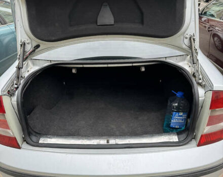 Серый Шкода Суперб, объемом двигателя 1.78 л и пробегом 212 тыс. км за 5400 $, фото 13 на Automoto.ua