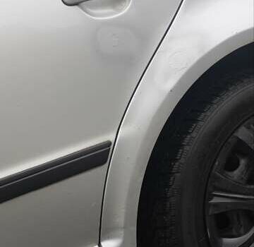 Серый Шкода Суперб, объемом двигателя 1.78 л и пробегом 270 тыс. км за 4700 $, фото 6 на Automoto.ua