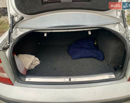 Серый Шкода Суперб, объемом двигателя 1.78 л и пробегом 368 тыс. км за 4650 $, фото 8 на Automoto.ua