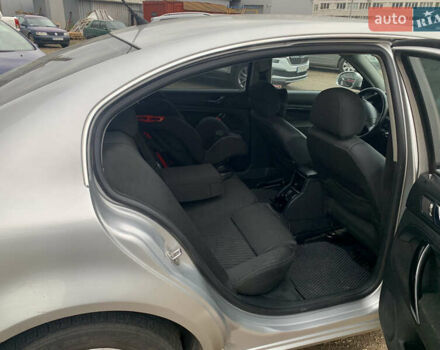 Серый Шкода Суперб, объемом двигателя 1.78 л и пробегом 368 тыс. км за 4650 $, фото 6 на Automoto.ua