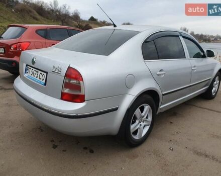 Серый Шкода Суперб, объемом двигателя 1.8 л и пробегом 168 тыс. км за 6100 $, фото 3 на Automoto.ua