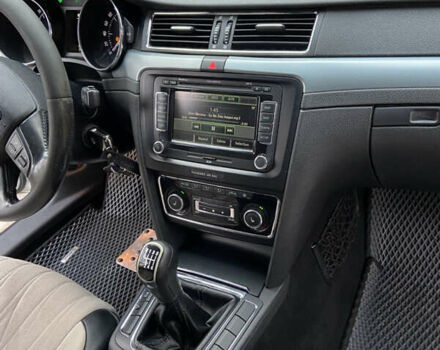 Серый Шкода Суперб, объемом двигателя 1.8 л и пробегом 247 тыс. км за 7400 $, фото 15 на Automoto.ua