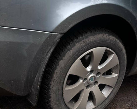 Сірий Шкода Суперб, об'ємом двигуна 1.8 л та пробігом 240 тис. км за 7500 $, фото 2 на Automoto.ua