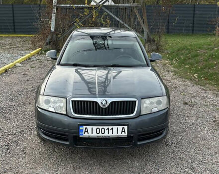 Серый Шкода Суперб, объемом двигателя 1.8 л и пробегом 315 тыс. км за 5100 $, фото 1 на Automoto.ua