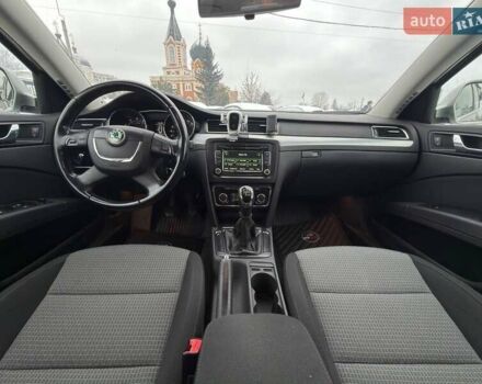 Серый Шкода Суперб, объемом двигателя 1.8 л и пробегом 88 тыс. км за 8200 $, фото 21 на Automoto.ua