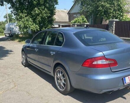 Сірий Шкода Суперб, об'ємом двигуна 2 л та пробігом 227 тис. км за 8500 $, фото 2 на Automoto.ua
