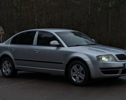 Серый Шкода Суперб, объемом двигателя 1.8 л и пробегом 296 тыс. км за 5500 $, фото 1 на Automoto.ua