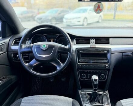 Шкода Суперб 2008 в Киеве на Automoto.ua Серый Шкода Суперб, объемом двигателя 0 л и пробегом 212 тыс. км за 5750 $, фото 6 на Automoto.ua