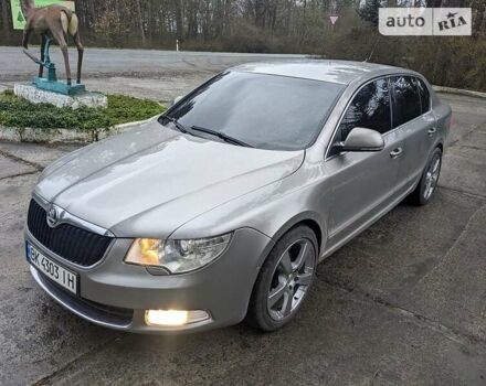 Сірий Шкода Суперб, об'ємом двигуна 2 л та пробігом 346 тис. км за 8500 $, фото 5 на Automoto.ua