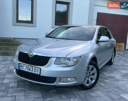 Сірий Шкода Суперб, об'ємом двигуна 1.8 л та пробігом 255 тис. км за 7400 $, фото 1 на Automoto.ua