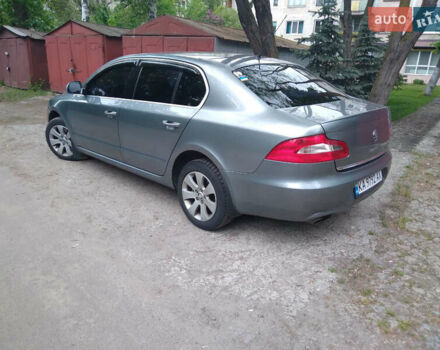 Сірий Шкода Суперб, об'ємом двигуна 1.8 л та пробігом 250 тис. км за 9000 $, фото 2 на Automoto.ua