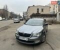 Серый Шкода Суперб, объемом двигателя 1.8 л и пробегом 213 тыс. км за 8000 $, фото 2 на Automoto.ua