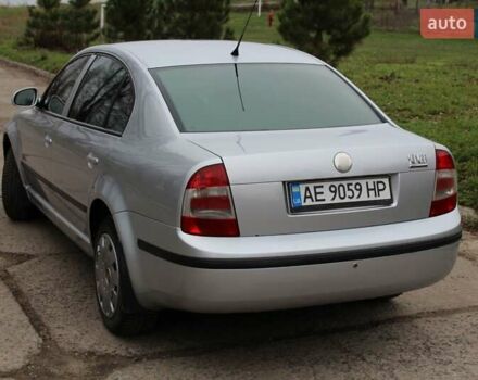 Серый Шкода Суперб, объемом двигателя 1.78 л и пробегом 168 тыс. км за 4700 $, фото 4 на Automoto.ua