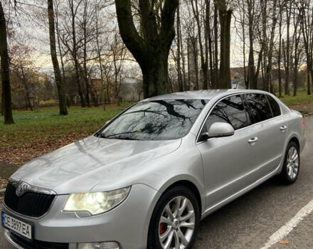Серый Шкода Суперб, объемом двигателя 1.8 л и пробегом 247 тыс. км за 7400 $, фото 2 на Automoto.ua