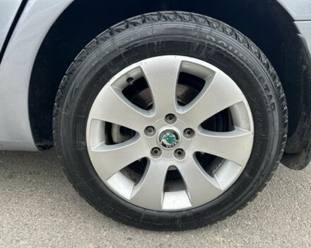 Серый Шкода Суперб, объемом двигателя 1.8 л и пробегом 250 тыс. км за 7499 $, фото 10 на Automoto.ua