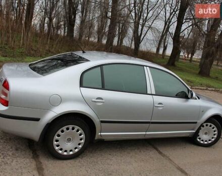 Серый Шкода Суперб, объемом двигателя 1.78 л и пробегом 168 тыс. км за 4700 $, фото 7 на Automoto.ua