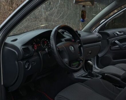 Серый Шкода Суперб, объемом двигателя 1.8 л и пробегом 296 тыс. км за 5500 $, фото 10 на Automoto.ua