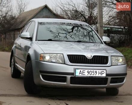 Серый Шкода Суперб, объемом двигателя 1.78 л и пробегом 168 тыс. км за 4700 $, фото 1 на Automoto.ua