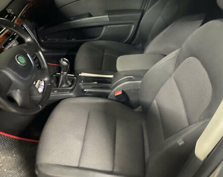 Серый Шкода Суперб, объемом двигателя 1.8 л и пробегом 70 тыс. км за 11000 $, фото 5 на Automoto.ua