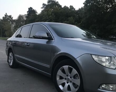 Сірий Шкода Суперб, об'ємом двигуна 2 л та пробігом 361 тис. км за 8100 $, фото 4 на Automoto.ua