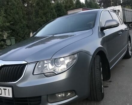 Сірий Шкода Суперб, об'ємом двигуна 2 л та пробігом 361 тис. км за 8100 $, фото 2 на Automoto.ua