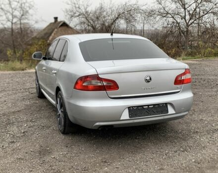 Сірий Шкода Суперб, об'ємом двигуна 1.4 л та пробігом 400 тис. км за 9999 $, фото 2 на Automoto.ua