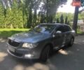Сірий Шкода Суперб, об'ємом двигуна 2 л та пробігом 250 тис. км за 8399 $, фото 4 на Automoto.ua