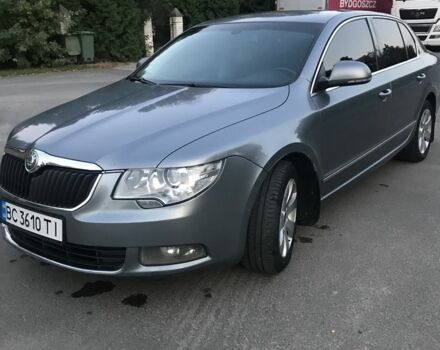 Сірий Шкода Суперб, об'ємом двигуна 2 л та пробігом 361 тис. км за 8100 $, фото 1 на Automoto.ua