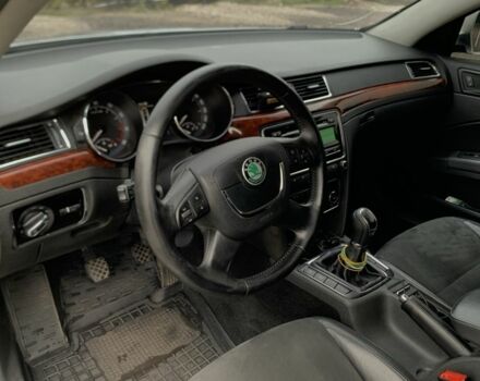 Сірий Шкода Суперб, об'ємом двигуна 1.4 л та пробігом 400 тис. км за 9999 $, фото 14 на Automoto.ua