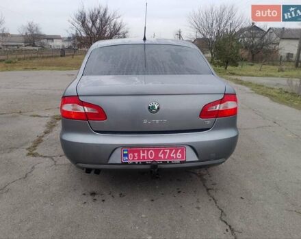 Серый Шкода Суперб, объемом двигателя 1.4 л и пробегом 264 тыс. км за 7200 $, фото 5 на Automoto.ua