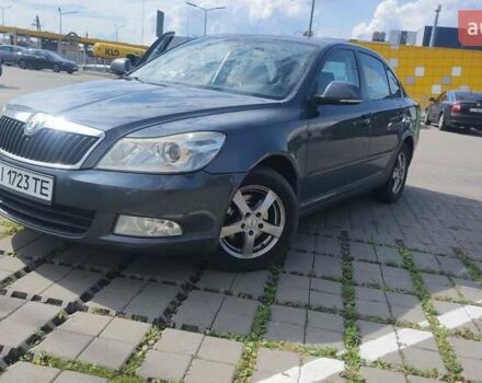 Серый Шкода Суперб, объемом двигателя 1.6 л и пробегом 315 тыс. км за 3500 $, фото 4 на Automoto.ua