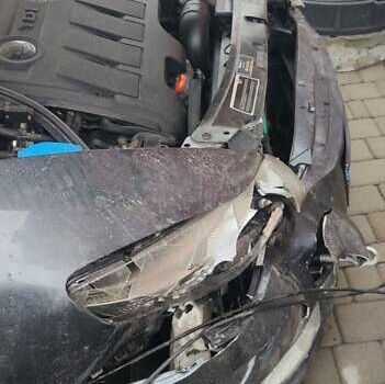 Серый Шкода Суперб, объемом двигателя 1.6 л и пробегом 315 тыс. км за 3500 $, фото 7 на Automoto.ua