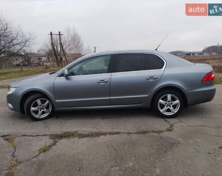 Серый Шкода Суперб, объемом двигателя 1.4 л и пробегом 264 тыс. км за 7200 $, фото 2 на Automoto.ua